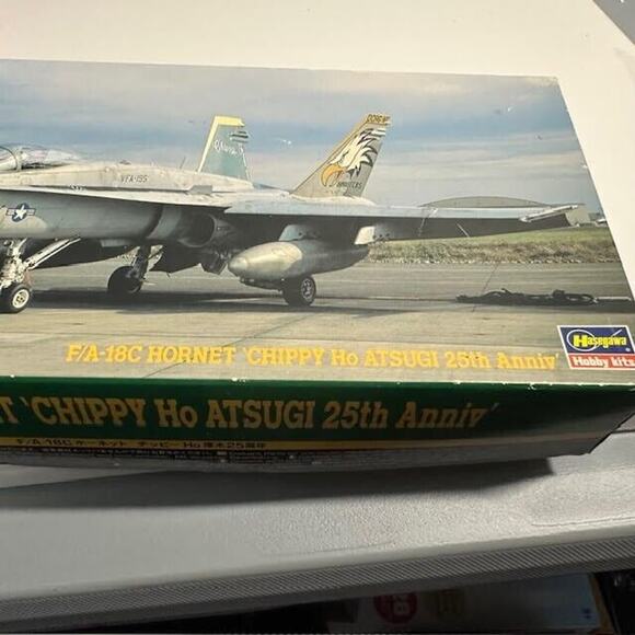 F/A-18C Hornet Chippy Ho Atsugi 25th Anniversary Hasegawa 1:72 Model Kit # 02343 - Picture 9 of 9